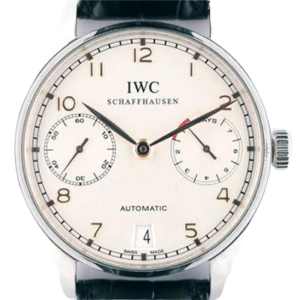 Cette société a été fondée en combinant la tradition horlogère suisse avec les techniques de production américaines. IWC fabrique quelques-unes des meilleures montres du marché comme les collections Portugieser, Ingenieur et Aquatimer.